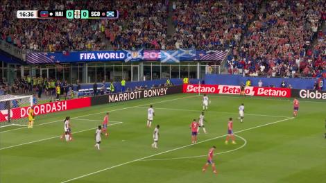 McTominay trimite &icirc;n bară | Haiti - Scoţia