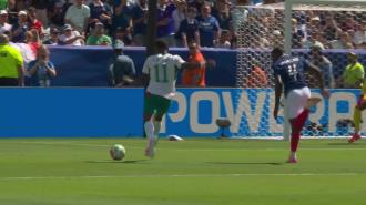 Nicolas Jackson trimite &icirc;n bara porții apărate de Maignan | Franţa - Senegal