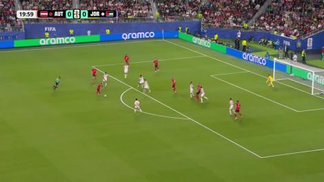 Romano Schmid deschide scorul cu un șut de la 20 de metri, sub bară | Austria vs Iordania