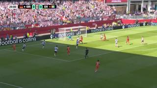 Kessie îl învinge pe Manuel Neuer cu o execuție din apropierea porții (min. 30) | Germania - Coasta de Fildeș