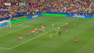 Emam Ashour a deschis scorul cu o lovitură de cap (min. 13)| Australia - Egipt