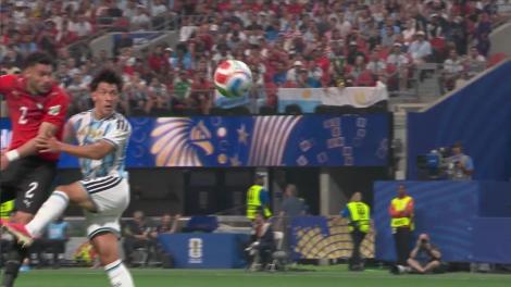 Ibrahim deschide scorul cu o lovitură de cap (min. 15) | Argentina - Egipt