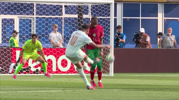 GOL! Kylian Mbappe deschide scorul cu un șut direct la vinclu | Franța - Maroc