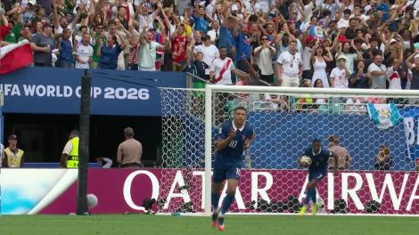 GOL! Mbappe marchează cu un şut &icirc;n forţă din careu | Franța - Anglia