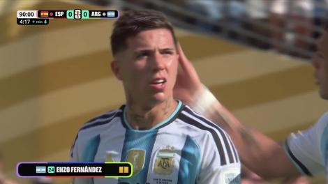 Enzo Fernandez primește al doilea cartonaș galben și este eliminat | Spania - Argentina