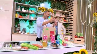 Rețeta de iaurt bătut cu lămâie și pere caramelizate, un desert simplu și răcoritor, pregătit de Chef Nicolai Tand! Cum se face