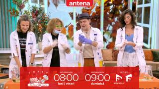 Super Neatza. Profesorii Trăsniți, super activitate pentru Haloween: chimie în bucătărie