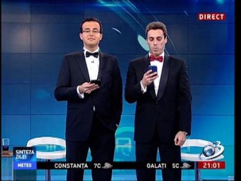 Mihai Gâdea şi Mircea Badea citesc cele mai amuzante mesaje de Crăciun