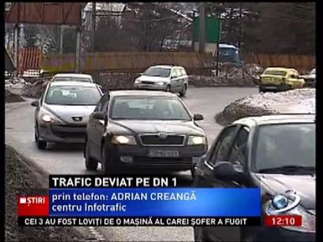 Traficul rutier pe DN1 este deviat din cauza aglomeraţiei, prin Săcele, Cheia