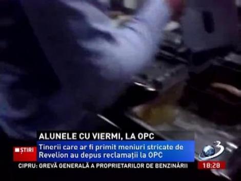 Larve de viermi în alune, la un restaurant din Craiova