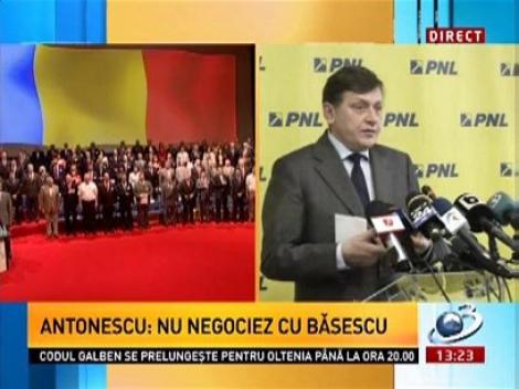 Crin Antonescu: E jenant să vii să spui ce vrea să audă rivalul