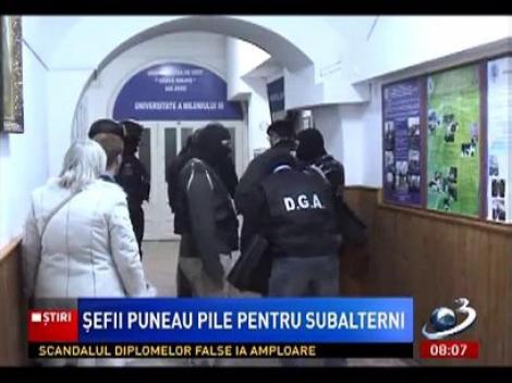 Poliţiştii din Arad, implicaţi în scandalul diplemelor false