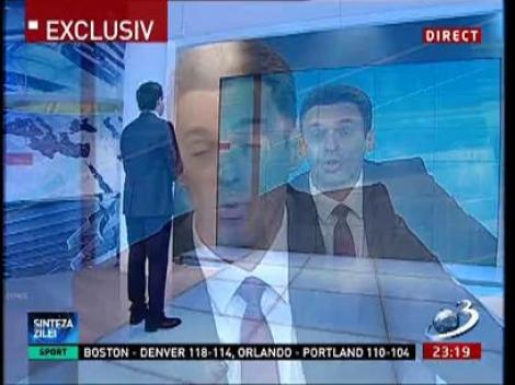 Mircea Badea îi cântă melodia şi îl imită pe Turcescu:  El participă şi la "popofestival"