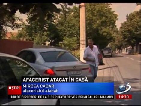 Un afacerist din Galaţi susţine că a fost bătut şi ameninţat de executorii judecătoreşti