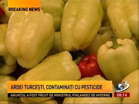 Tone de legume şi fructe, contaminate cu pesticide