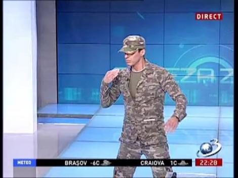 Mircea Badea intrare de excepţie în platoul emisiunii Sinteza zilei. Jurnalistul deghizat în colonelul Turcescu