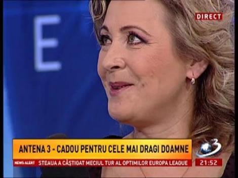Mama Nadinei Câmpean, la Sinteza Zilei. Vezi aici cât de bine seamănă cele două