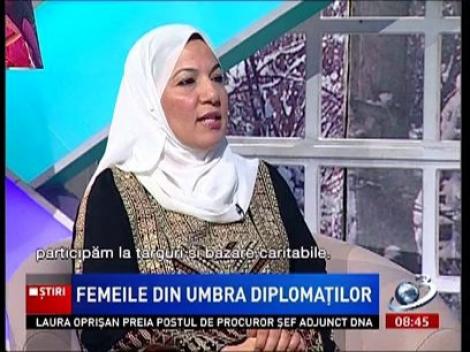 Două femei puternice, soţii de ambasadori, despre viaţa din România