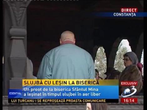 Un preot a leşinat în timpul slujbei în aer liber, la Biserica Sfântul Mina din Constanţa