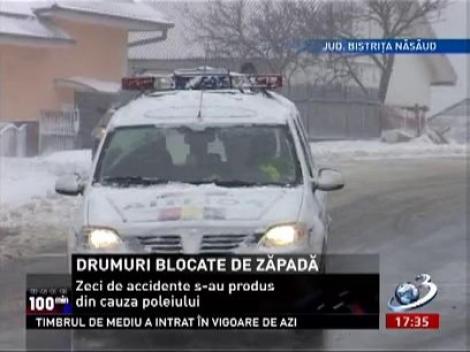 Este jumătatea luni martie, dar avem drumuri blocate de zăpadă!