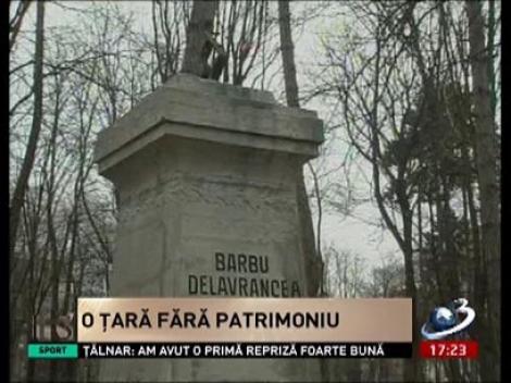 Secvențial: Campania "100 de locuri de salvat din România", continuă. Busturile statuilor din Copou