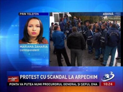 Protest cu scandal la Arpechim Pitești! Angajații au blocat autostrada