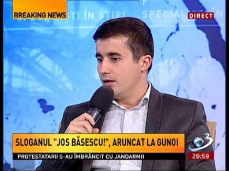 Sloganul "Jos Băsescu!", aruncat la gunoi