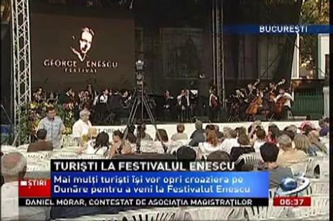 Mai mulţi turişti îşi vor opri croaziera pe Dunăre pentru a veni la festivalul George Enescu