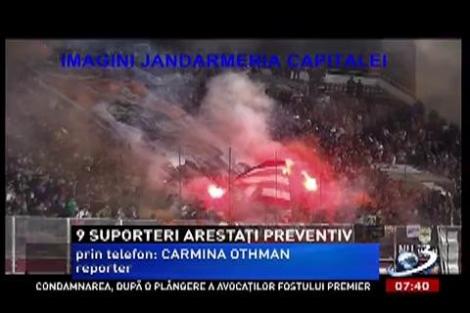 Nouă suporteri care s-au bătut la meciul Rapid-Steaua, arestaţi preventiv