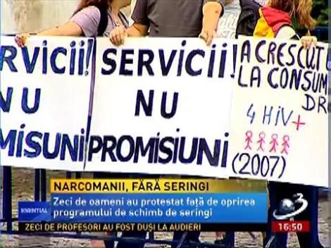 Narcomanii, fără seringi. Rata infecţiilor cu HIV ar putea creşte