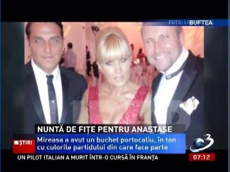 Nuntă de fiţe pentru Roberta Anastase