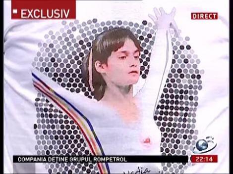 Mihai Gâdea portă la Sinteza zilei un tricou cu Nadia Comăneci
