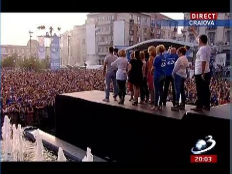 Mircea Badea şi Mihai Gâdea au deschis super concertul aniversar de la Craiova