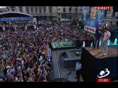 Radu Tudor interpretează Imnul Universităţii Craiovei