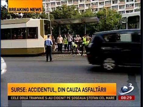 Surse: Cele două tramvaie s-au ciocnit din cauza asfaltării