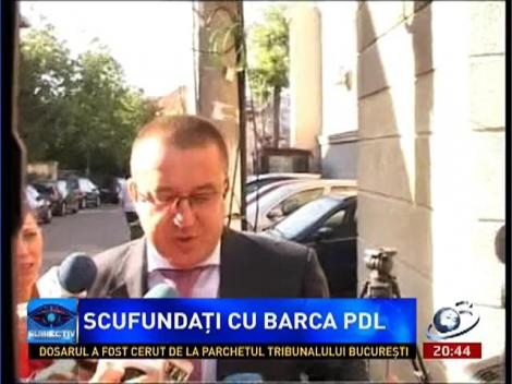 Subiectiv: Scufundaţi cu barca PDL