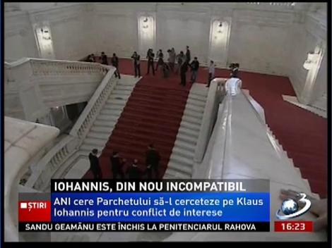 Klaus Iohannis, din nou incompatibil