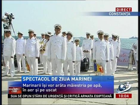 ZIUA MARINEI: Spectacolul a început pe faleza din Constanţa