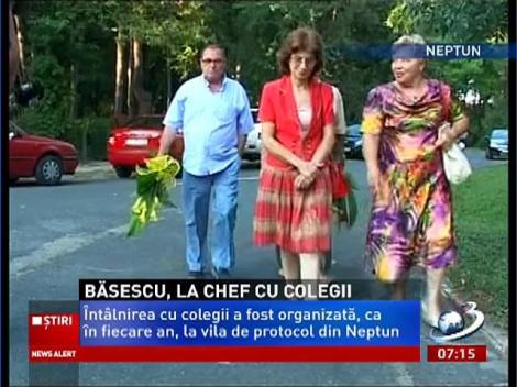 Băsescu a avut musafiri la vila de protocol de la Neptun.
