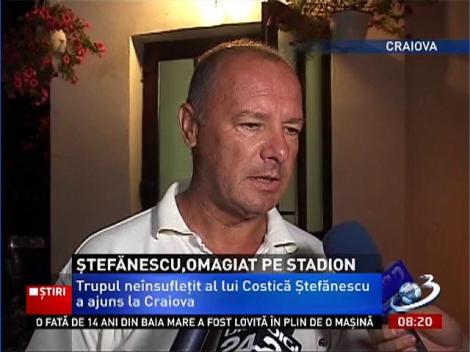Costică Ştefănescu, omagiat pe stadionul Ion Oblemenco din Craiova