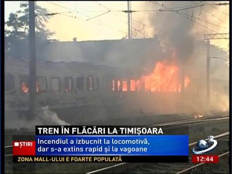 Incendiu puternic la Timişoara! O locomotivă a luat foc
