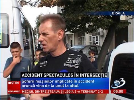 Accident spectaculos într-o intersecţie din Brăila