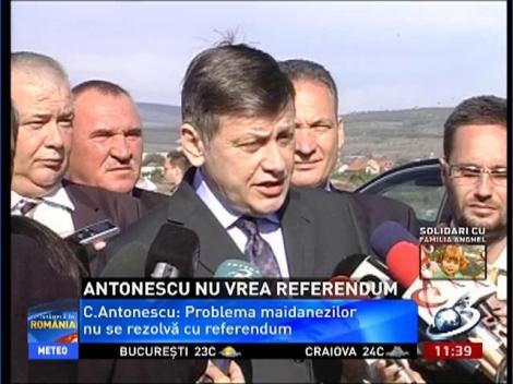 Antonescu: Problema maidanezilor nu se rezolvă cu un referendum