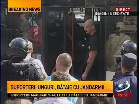 Imagini NEEDITATE cu suporterii maghiari din Bucureşti