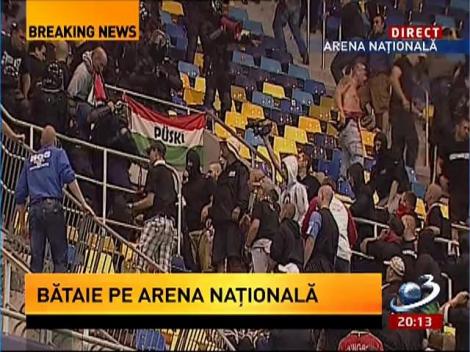 Bătaie între jandarmi şi suporterii maghiari la Arena Naţională
