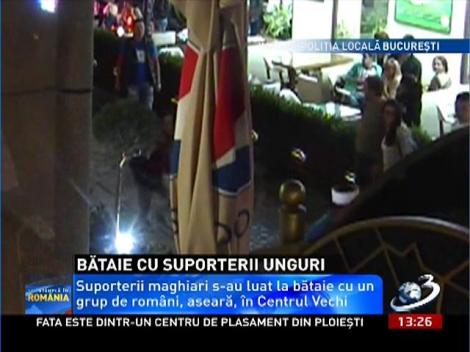 Imagini cu bătaia din Centrul Vechi, dintre suporterii unguri şi un grup de români