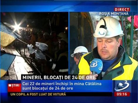 Mineri, blocaţi de 24 de ore în mină