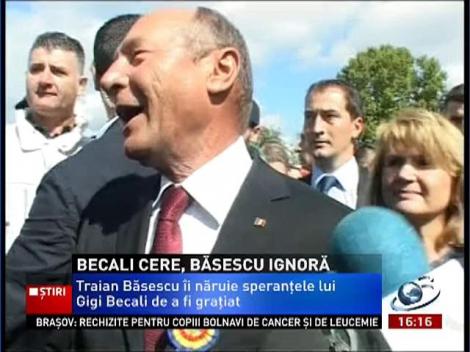 Băsescu ignoră graţierea lui Gigi Becali
