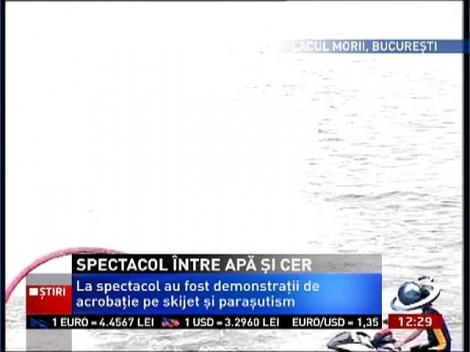 Show în aer și pe apă