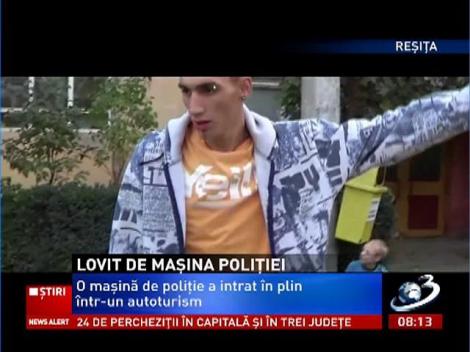 Lovit de maşina poliţiei